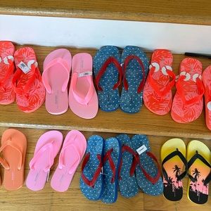 Lot of 13 pairs of brand new old navy girl flip flops NWT